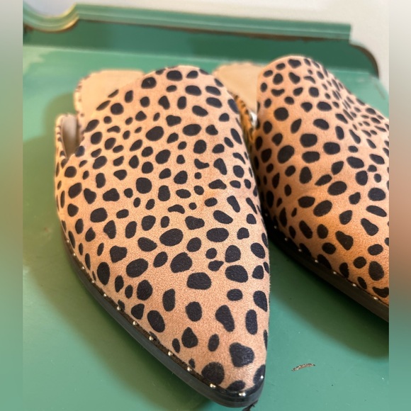 LOFT leopard print miles - Picture 2 of 4